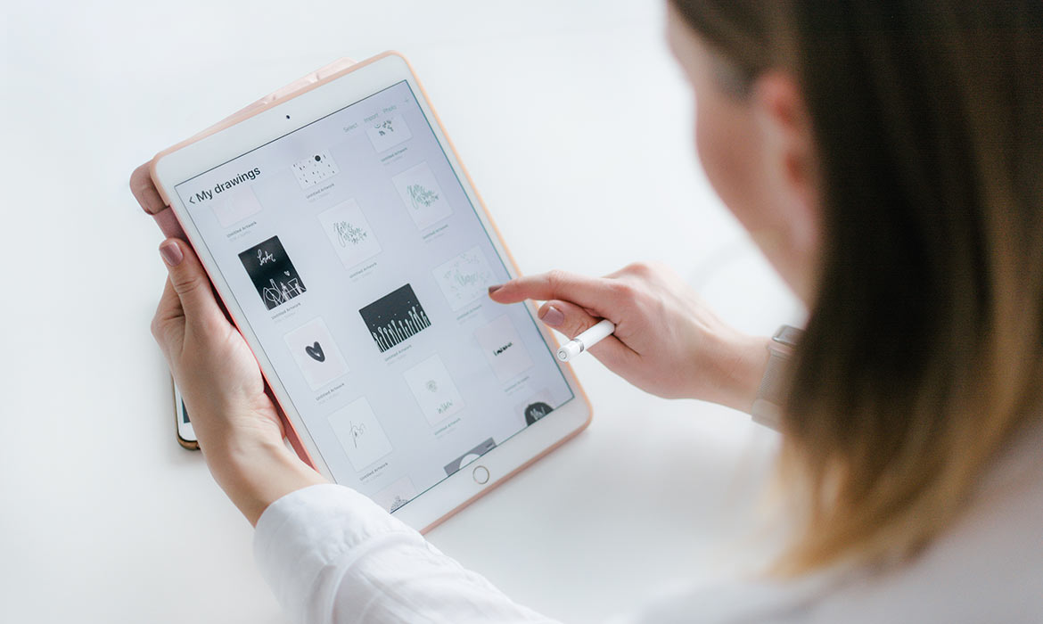 DOWNLOAD </br>BOOKLET